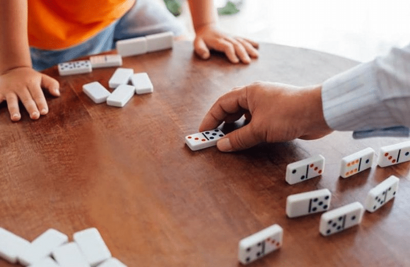 Bật mí cách chơi Domino luôn thắng cho người mới bắt đầu